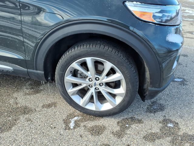 Certified 2023 Ford Explorer Platinum w/ Technology Package image 7