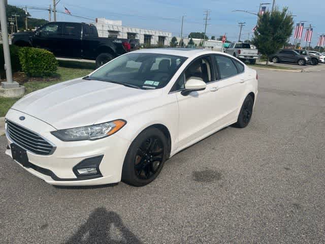 Certified 2019 Ford Fusion SE w/ Equipment Group 151A FWD image 1
