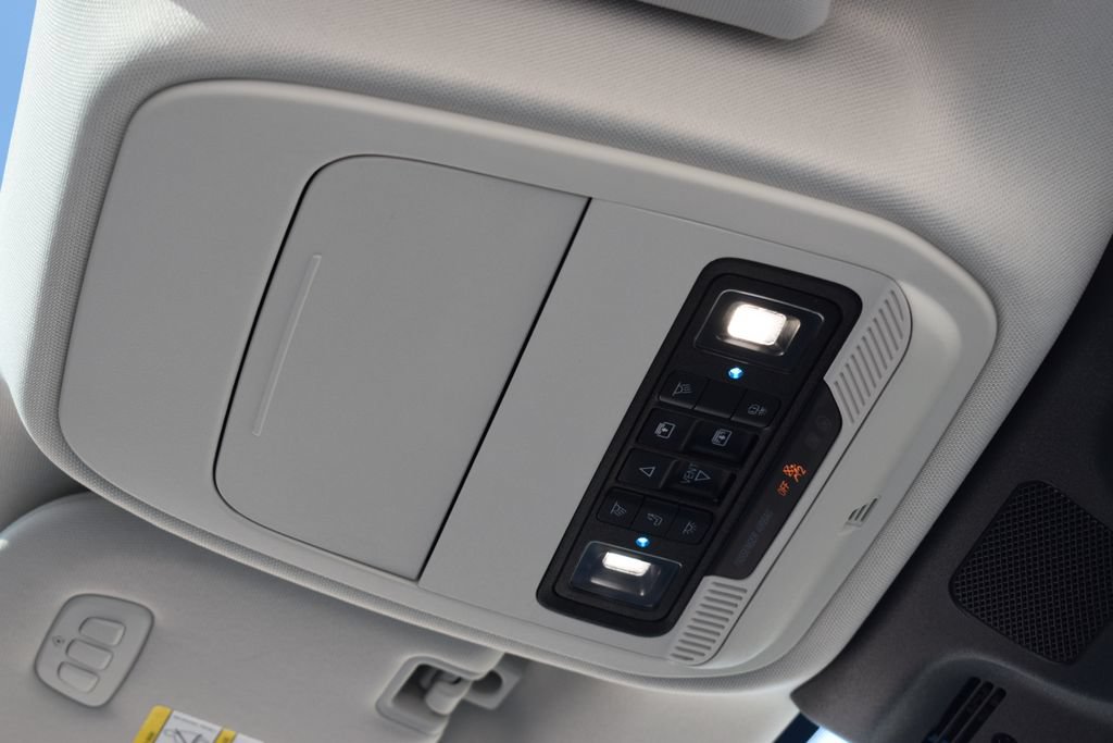 Certified 2025 Ford Expedition Active AWD/4WD image 34