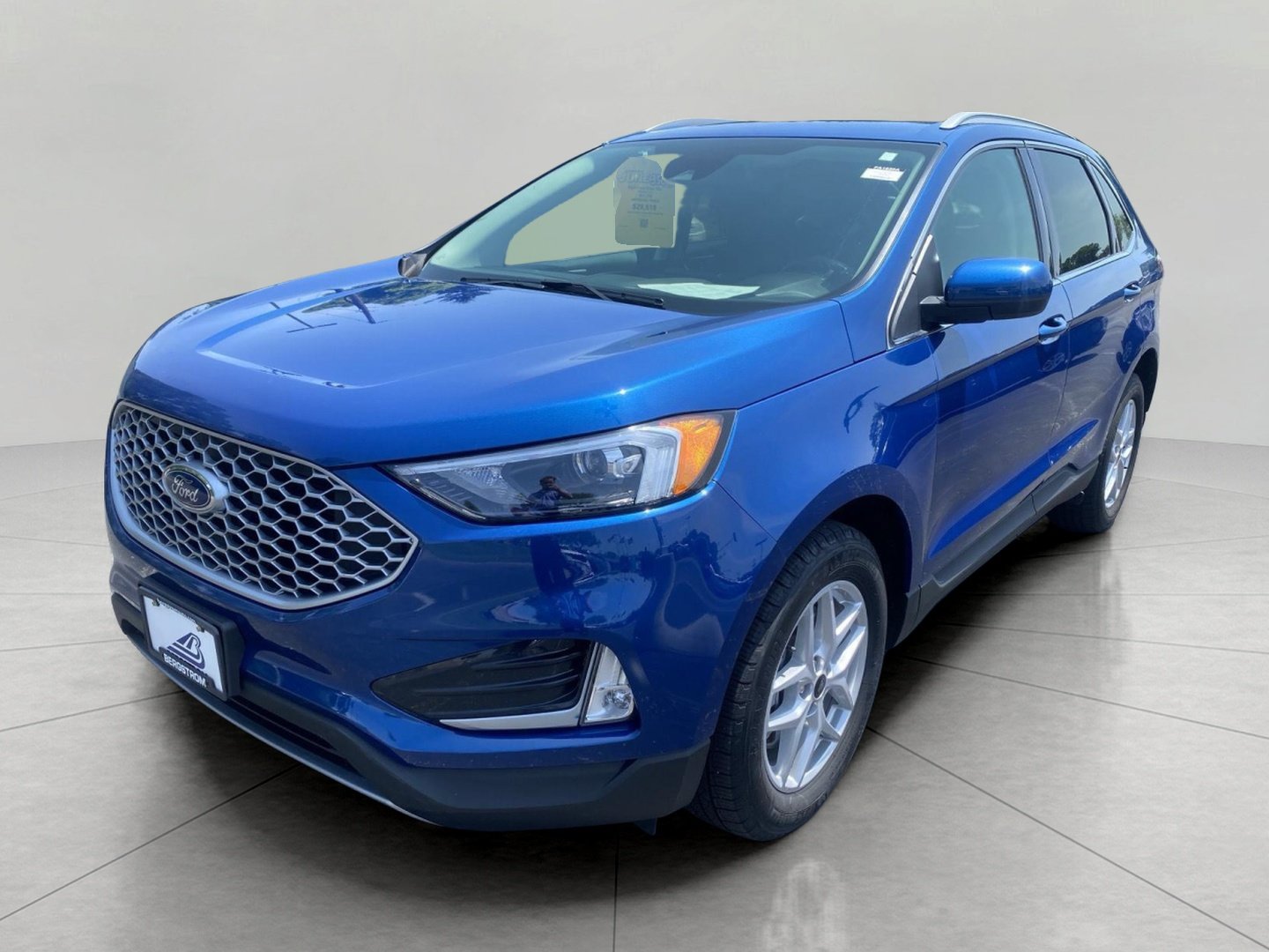 Certified 2024 Ford Edge SEL w/ Convenience Package AWD/4WD image 8