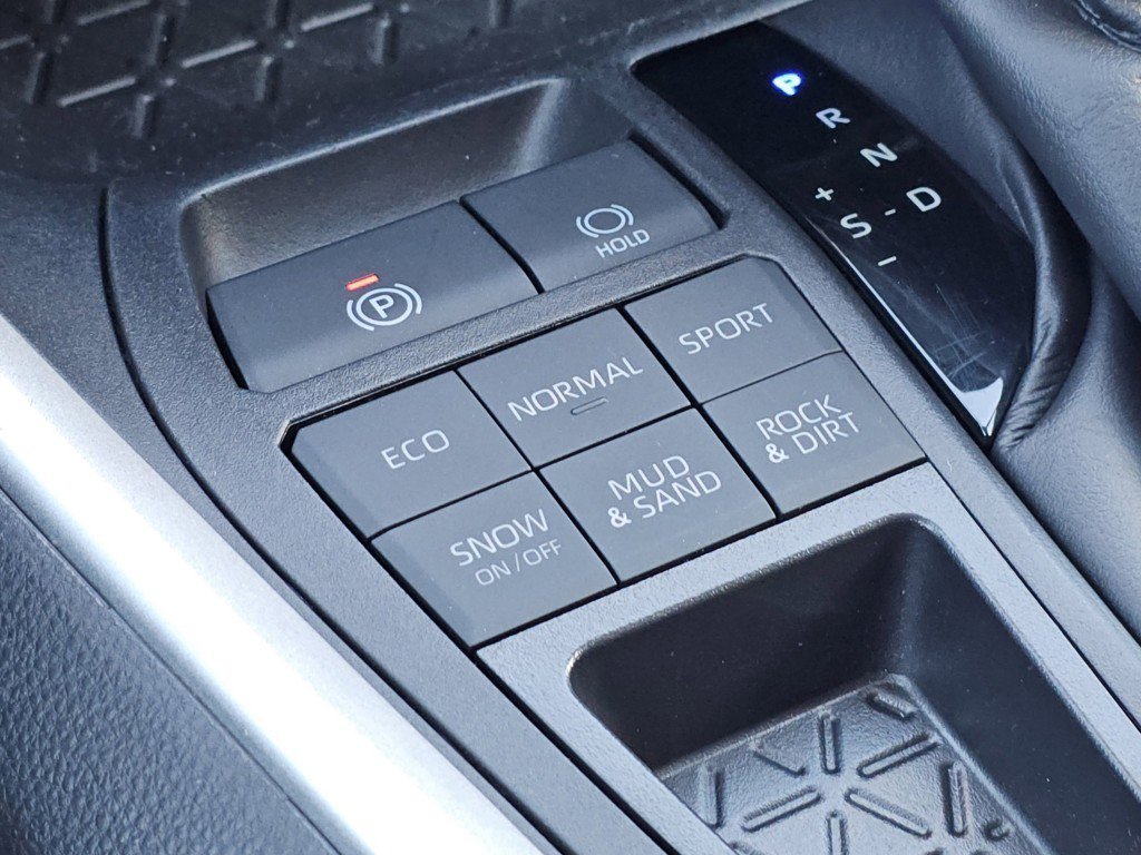 Used 2024 Toyota RAV4 XLE w/ Convenience Package AWD/4WD image 10