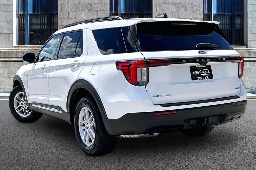 Certified 2025 Ford Explorer Active AWD/4WD image 10