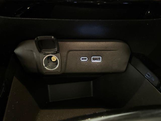 Used 2025 Chevrolet Trax ACTIV w/ Driver Confidence Package FWD image 28