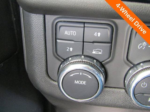 Used 2025 GMC Yukon XL Elevation AWD/4WD image 16