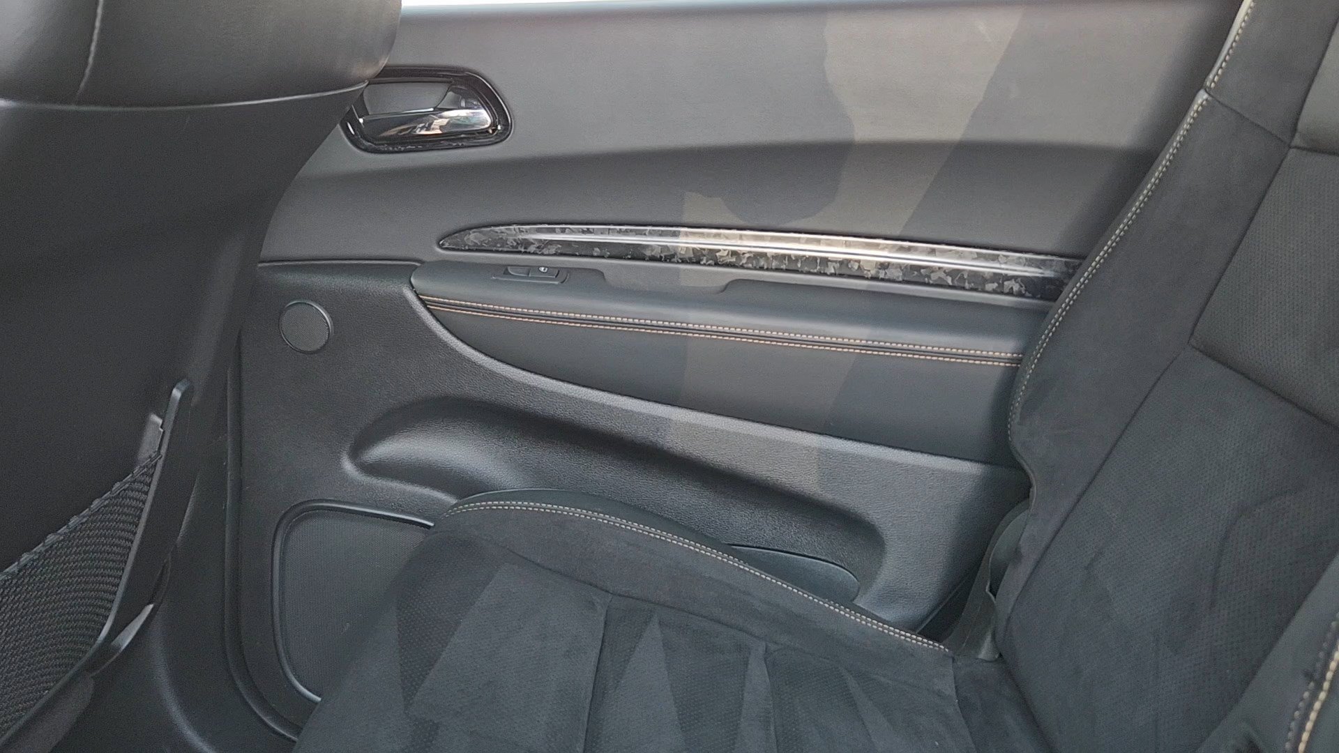 Used 2025 Dodge Durango R/T AWD/4WD image 17