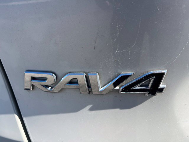 Used 2021 Toyota RAV4 XSE AWD/4WD image 14