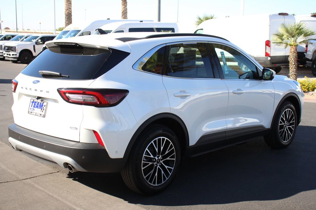Certified 2023 Ford Escape SE w/ PHEV Premium Package FWD image 8