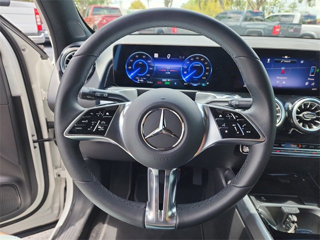 Used 2024 Mercedes-Benz EQB 250+ image 26