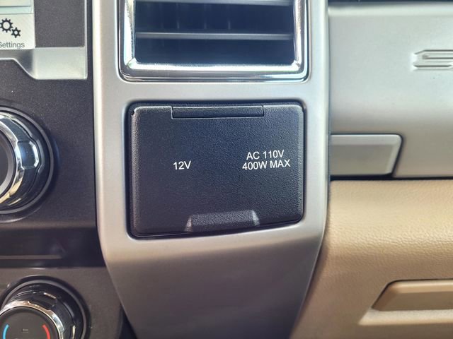 Certified 2018 Ford F350 Lariat w/ Camper Package image 19