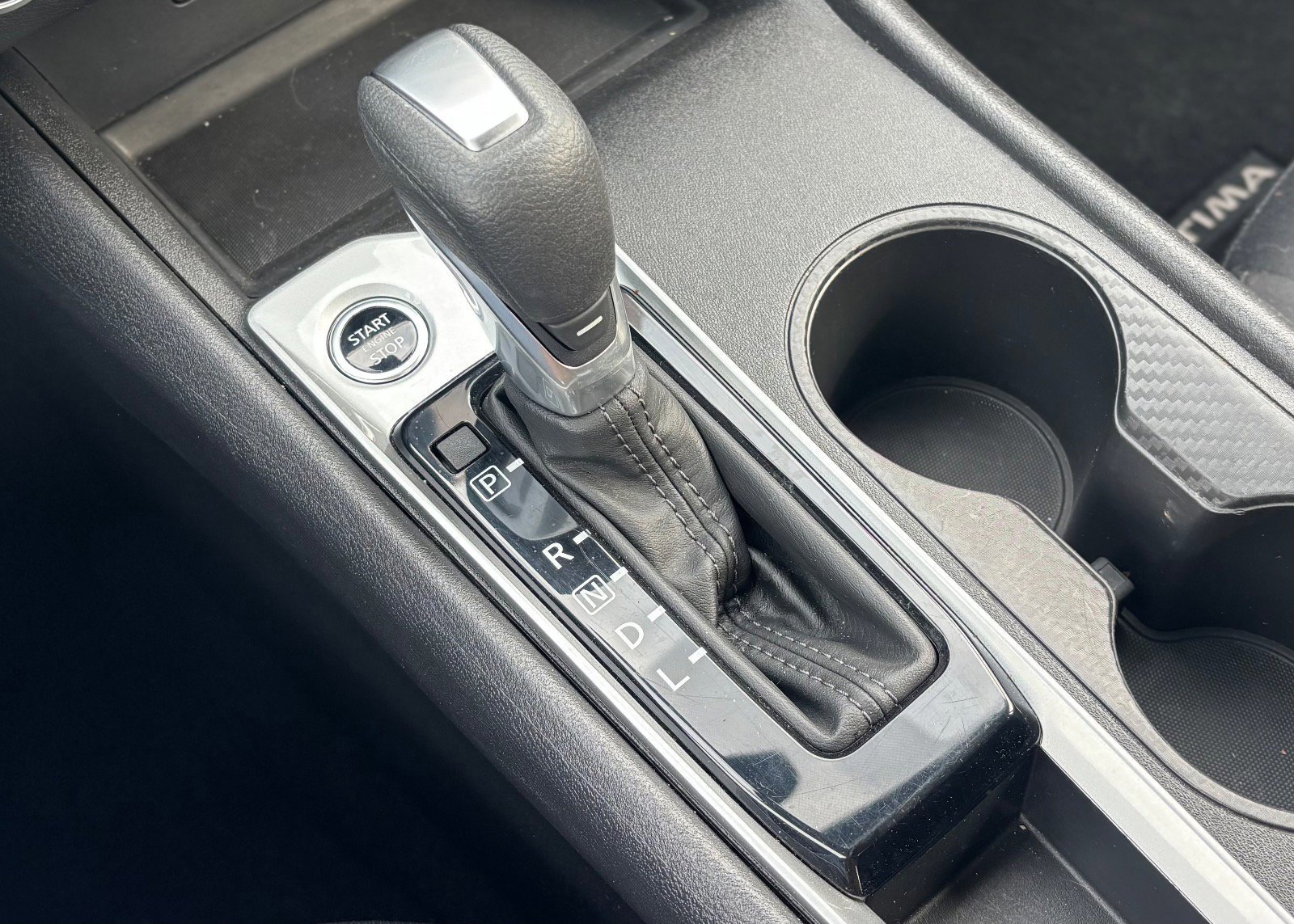 Used 2025 Nissan Altima 2.5 SV image 46