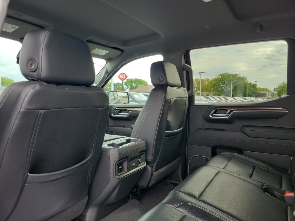 Used 2022 Chevrolet Silverado 1500 LT Trail Boss AWD/4WD image 16