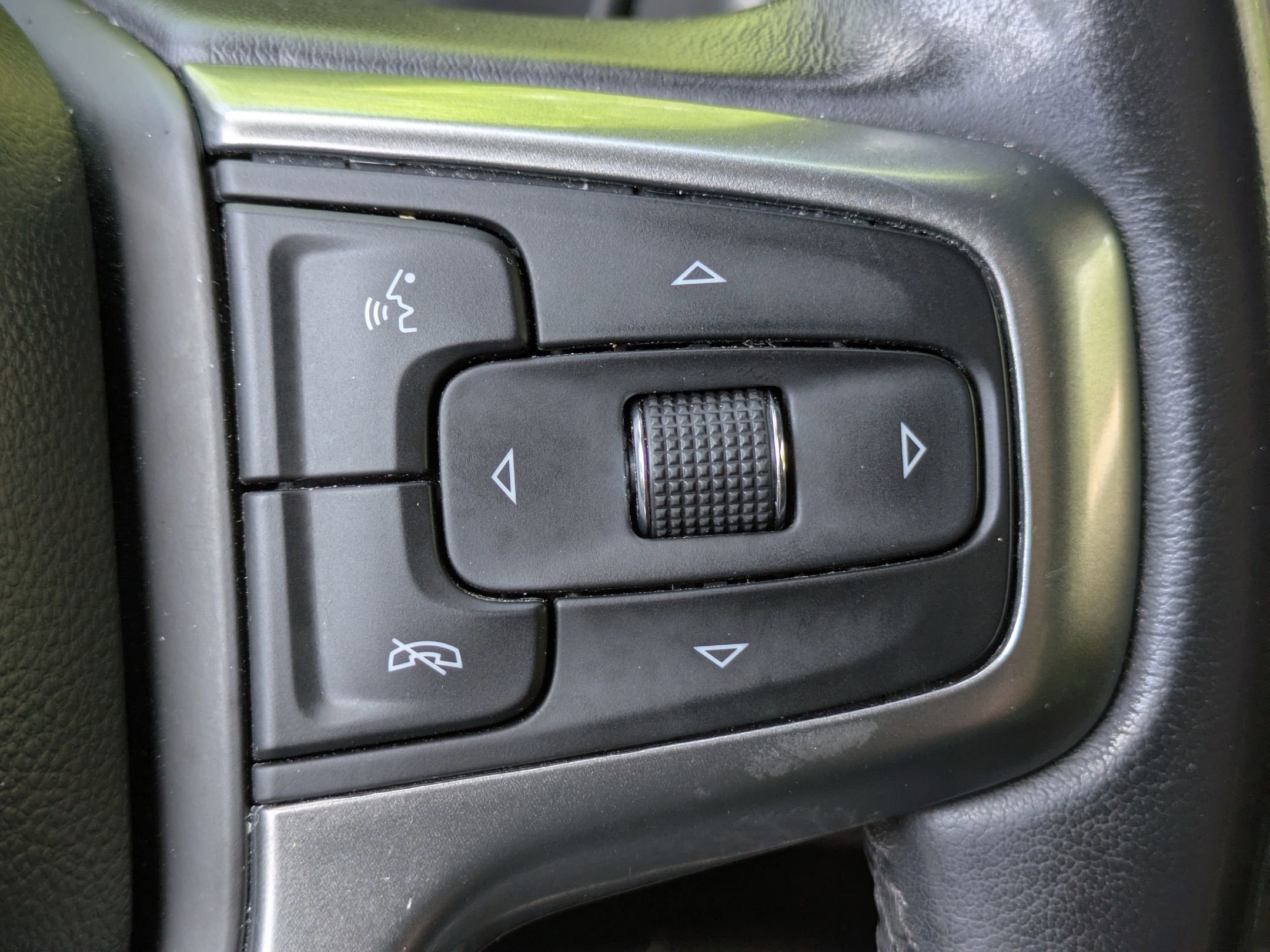 Used 2021 Chevrolet Tahoe LT image 17