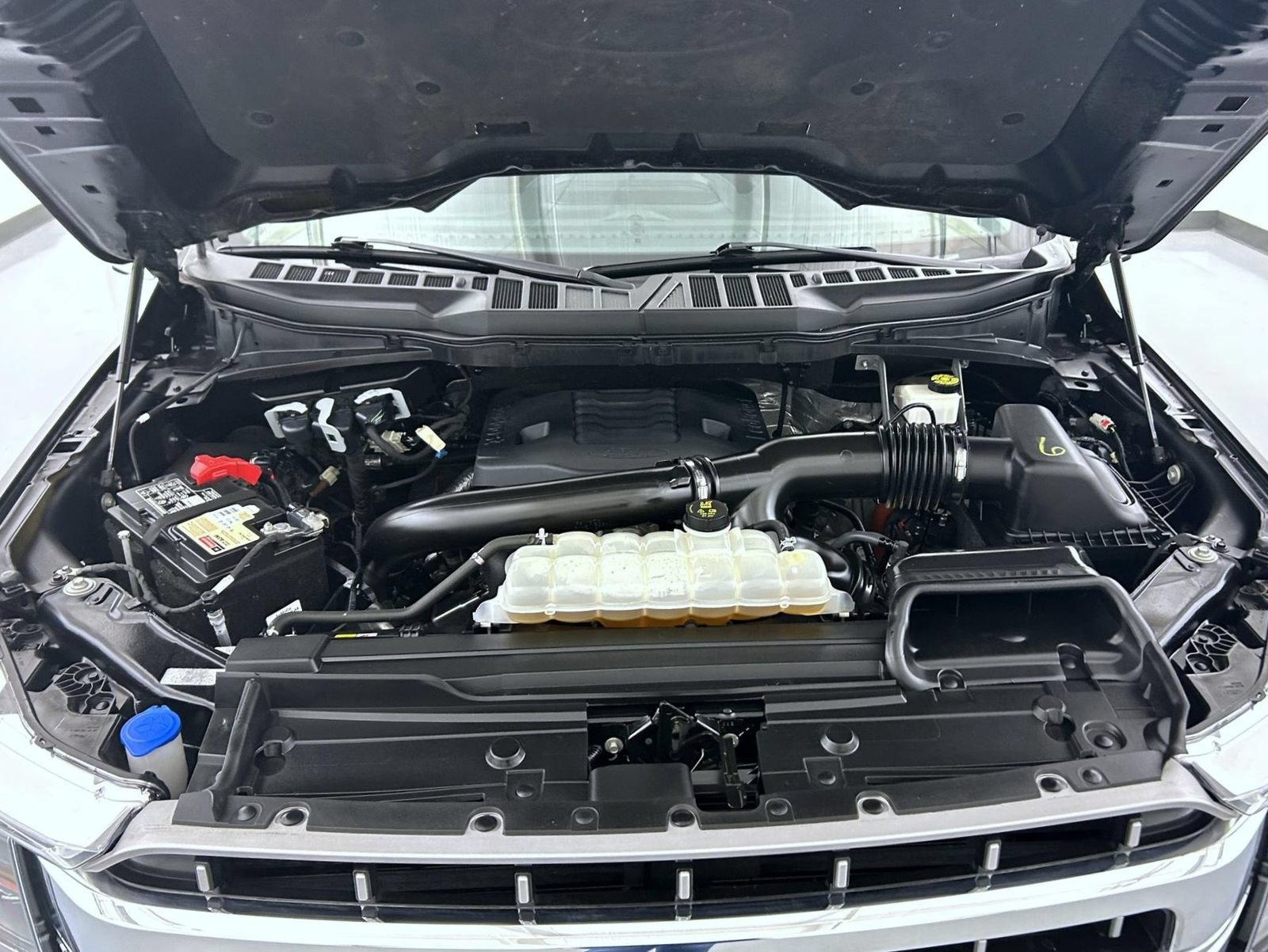 Certified 2023 Ford F150 Lariat w/ Equipment Group 502A High AWD/4WD image 25