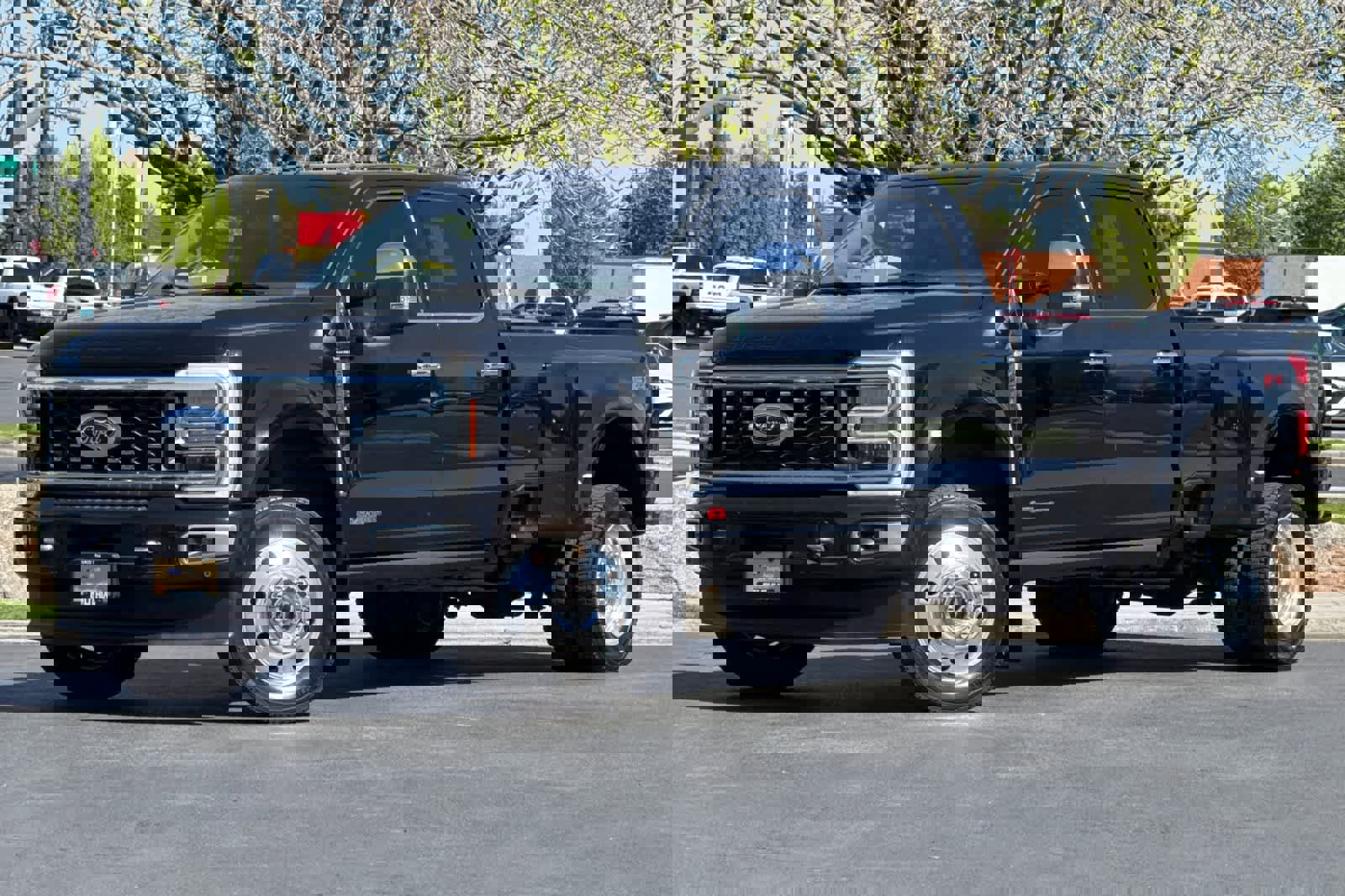 Certified 2023 Ford F450 Platinum w/ FX4 Off-Road Package image 1