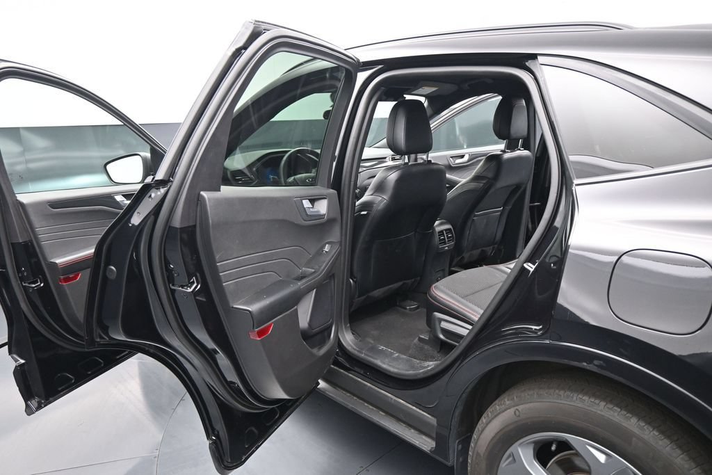 Certified 2024 Ford Escape ST-Line w/ Equipment Group 301A FWD image 17