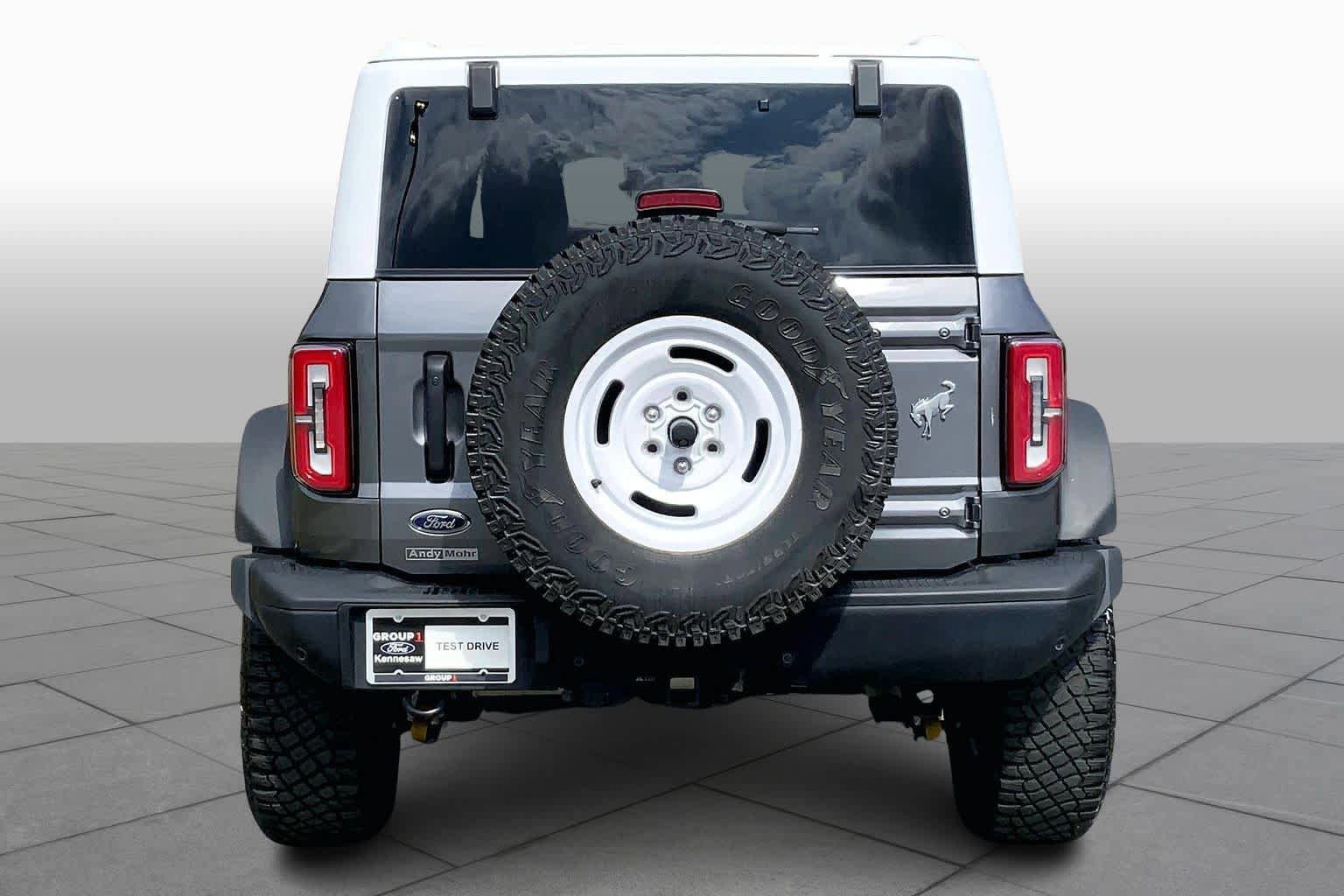 Certified 2023 Ford Bronco Heritage Edition AWD/4WD image 3