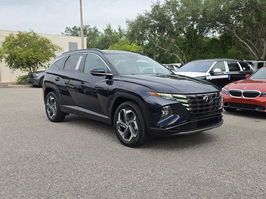 Used 2022 Hyundai Tucson Limited AWD/4WD image 2