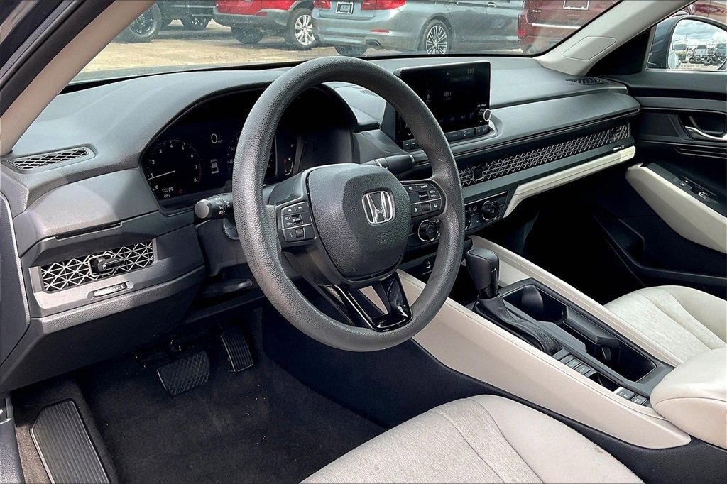 Used 2023 Honda Accord LX image 14