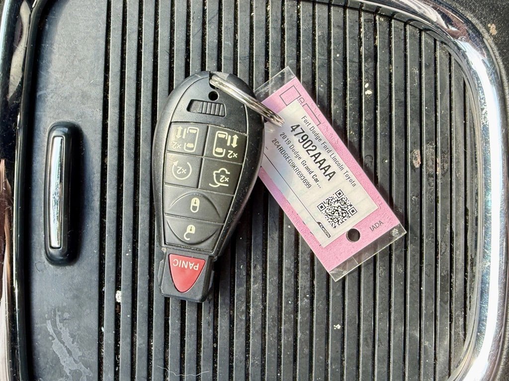 Used 2019 Dodge Grand Caravan GT image 31