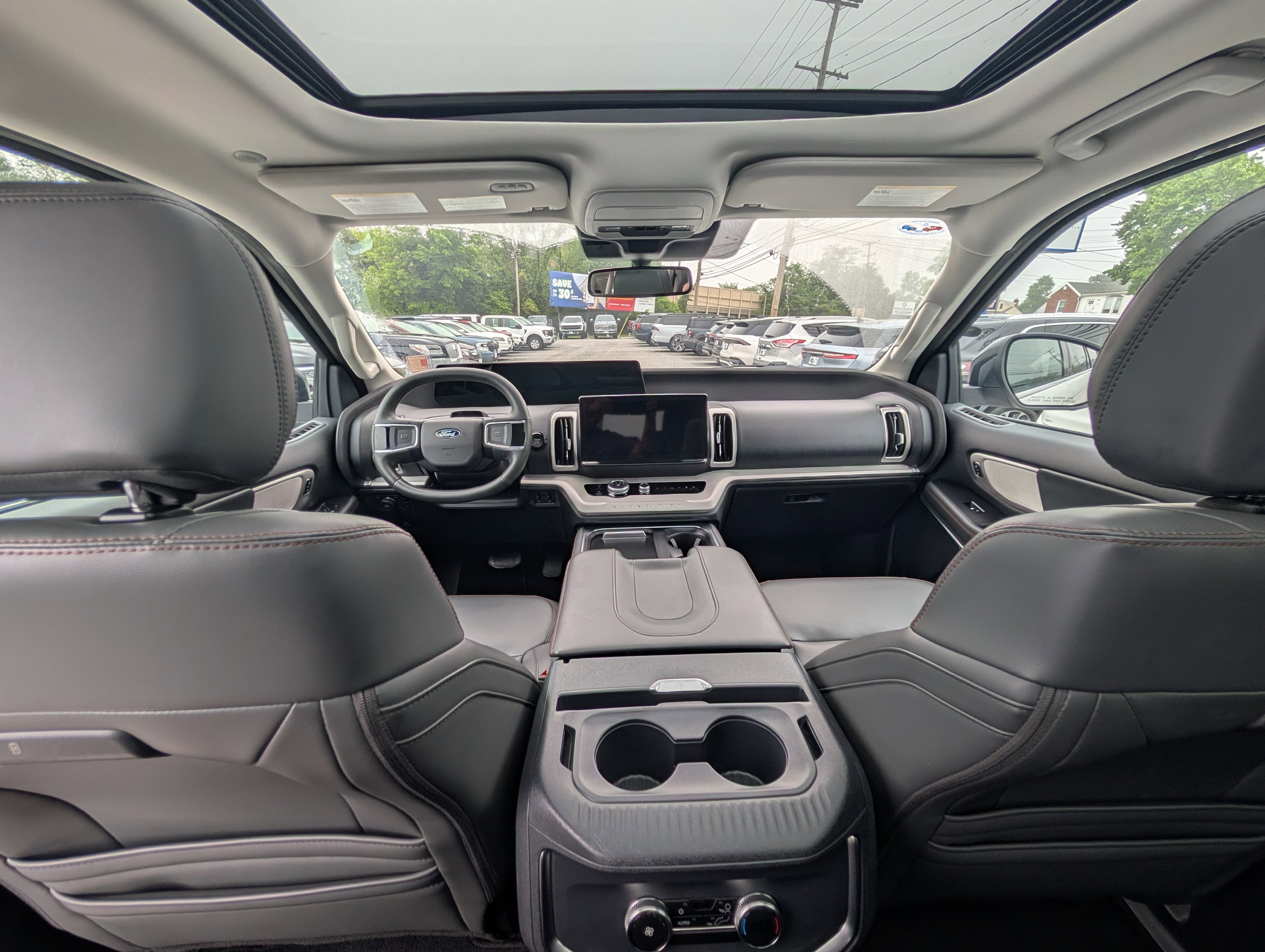 Certified 2025 Ford Expedition Active AWD/4WD image 21