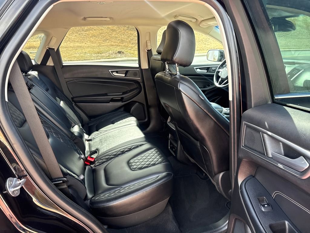 Certified 2024 Ford Edge Titanium AWD/4WD image 23