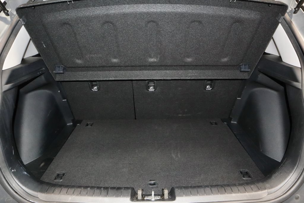 Used 2025 Hyundai Venue SEL FWD image 13