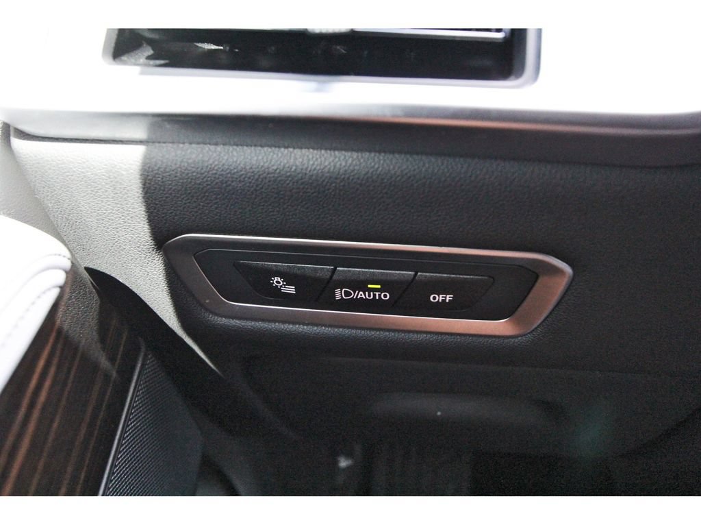Used 2024 BMW X7 xDrive40i w/ Climate Comfort Package AWD/4WD image 21