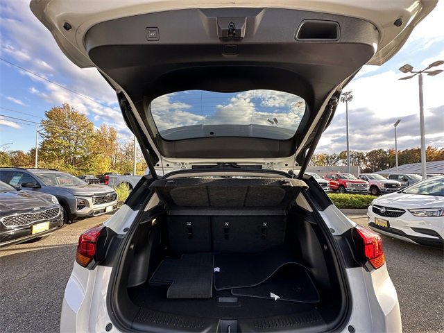 Used 2023 Buick Encore GX Select w/ Sport Touring Package image 40