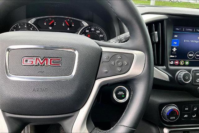 Used 2024 GMC Terrain SLT AWD/4WD image 18