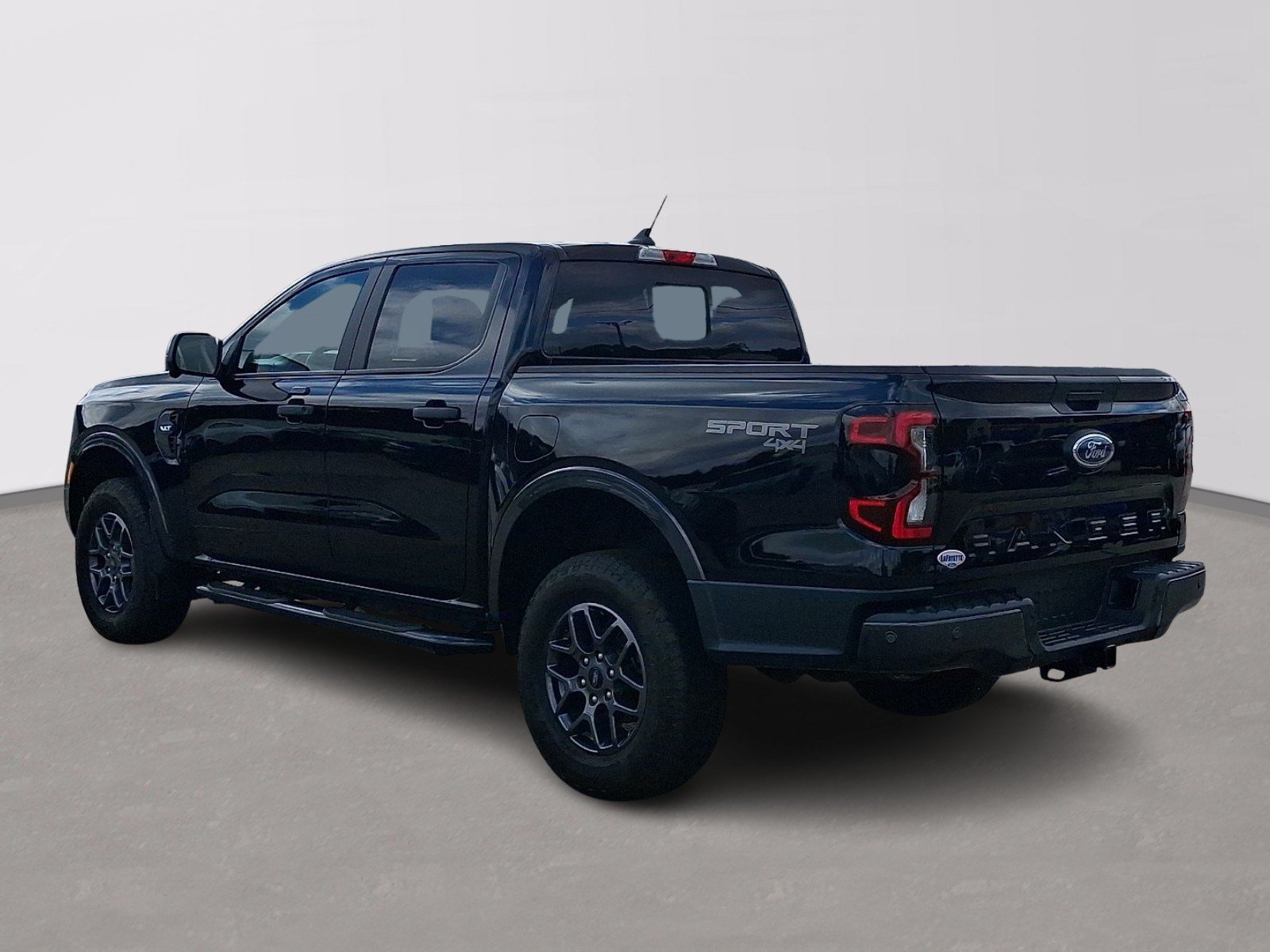 Certified 2024 Ford Ranger XLT w/ Technology Package AWD/4WD image 4