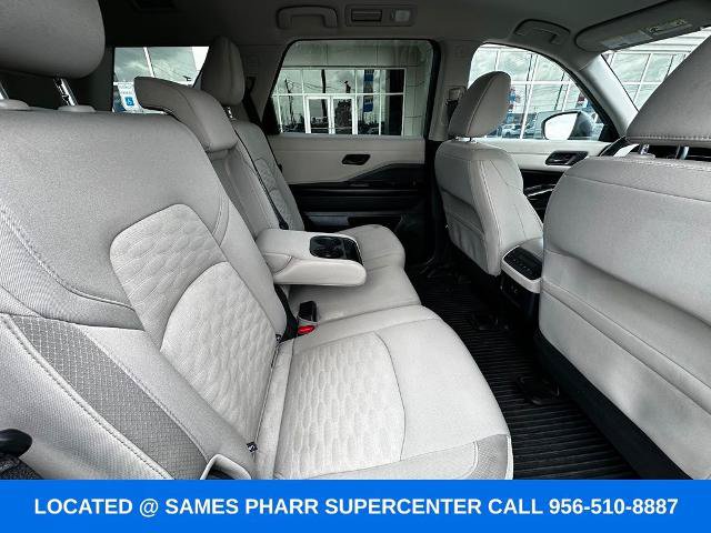 Used 2024 Nissan Pathfinder SV FWD image 25