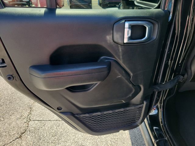 Used 2024 Jeep Wrangler Unlimited Rubicon 4xe AWD/4WD image 12