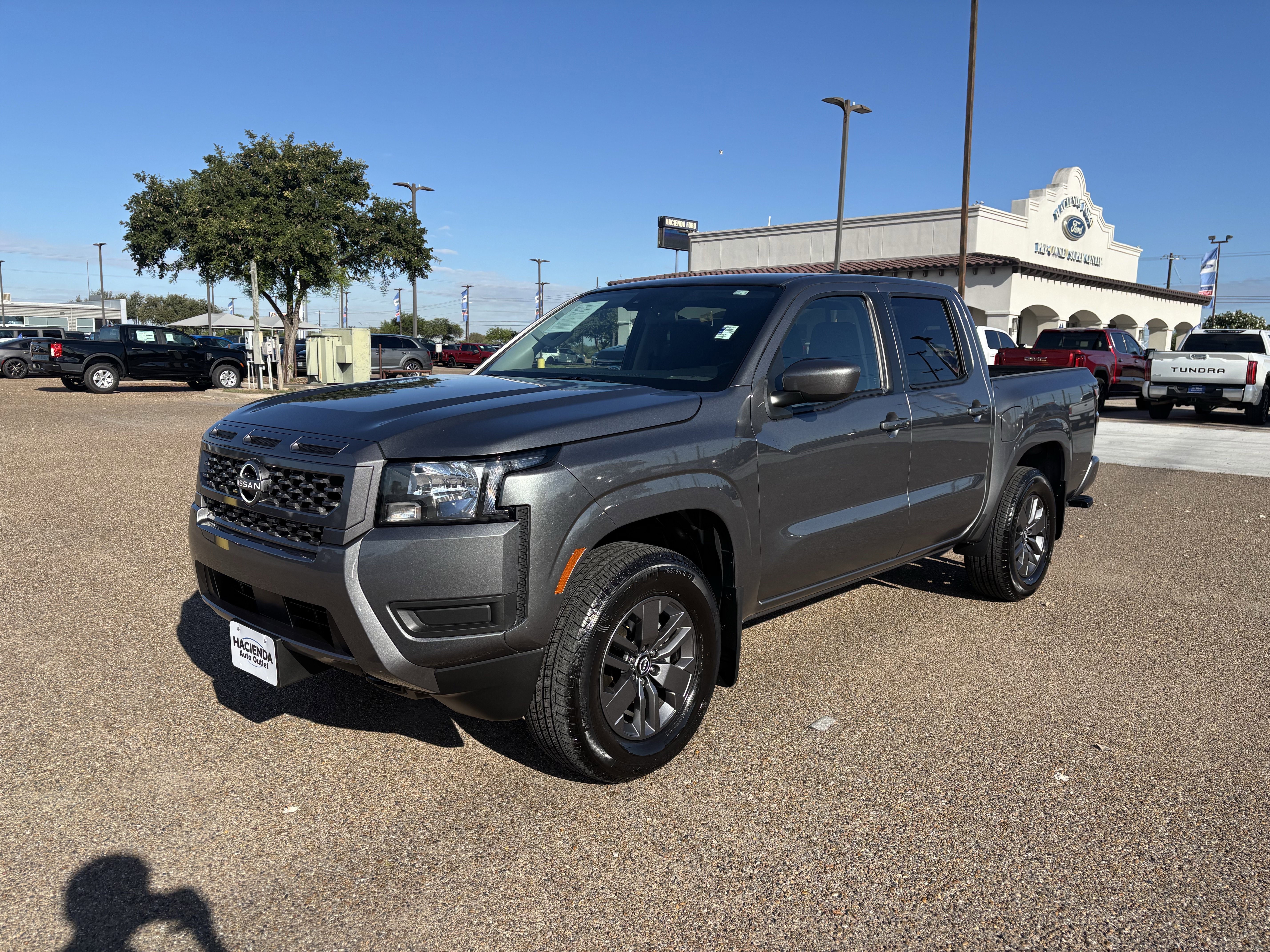 Used 2025 Nissan Frontier SV