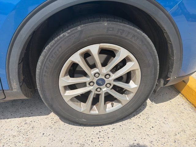 Certified 2020 Ford Escape SE FWD image 12