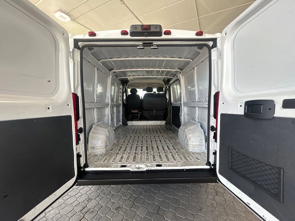 Used 2023 RAM ProMaster 2500 w/ Convenience Group image 23
