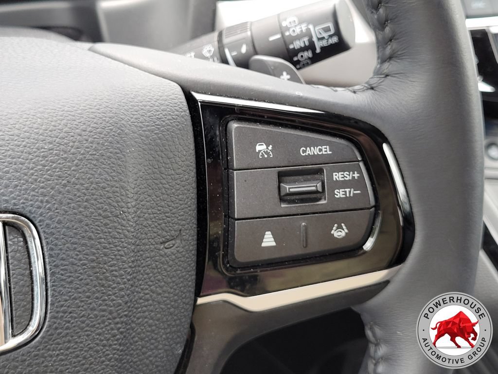 Used 2025 Honda Odyssey Touring image 32