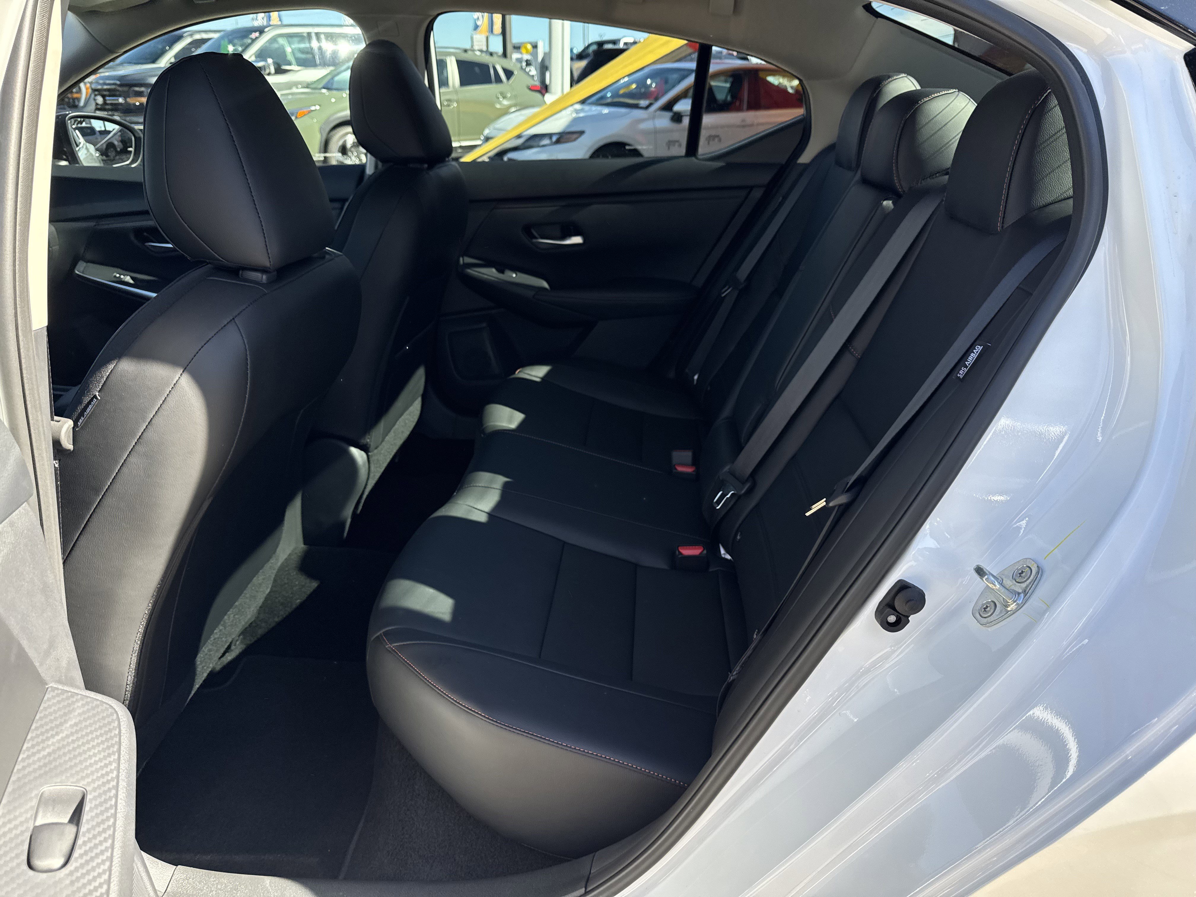 Used 2025 Nissan Sentra SR w/ SR Premium Package image 11