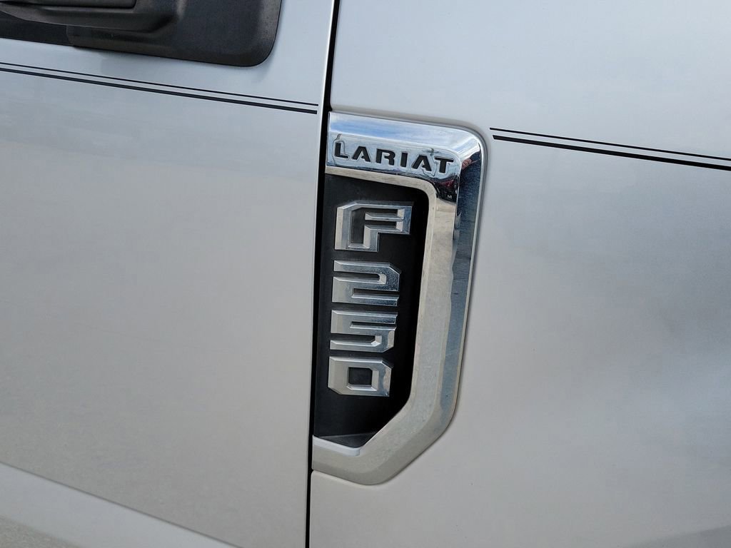 Certified 2019 Ford F250 Lariat w/ Chrome Package image 9