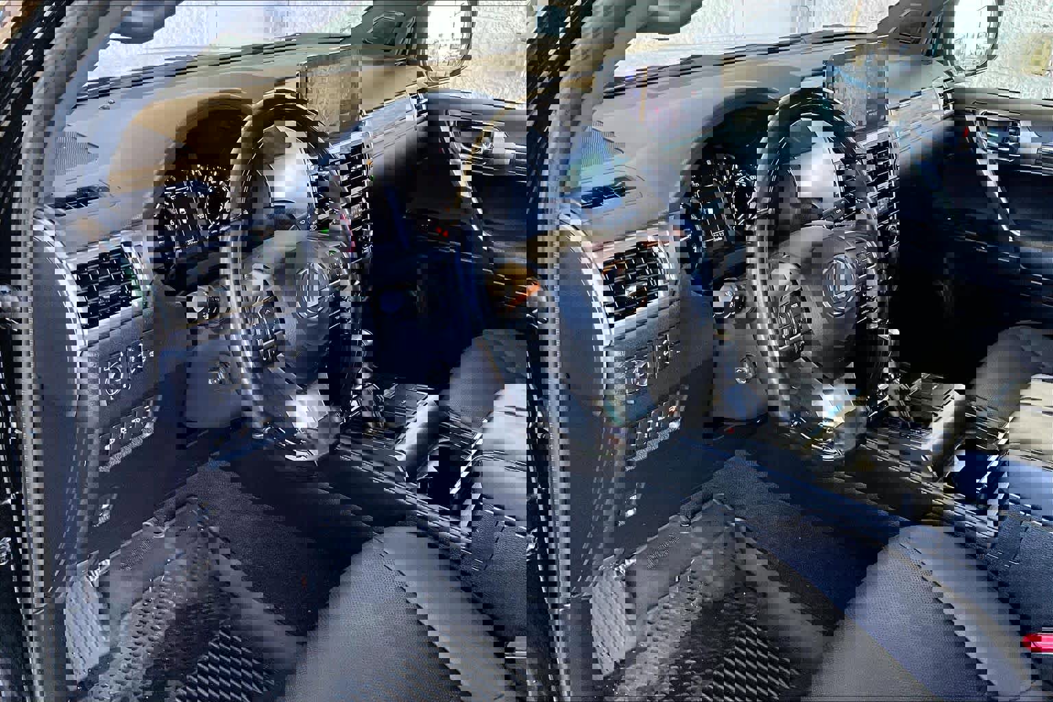 Used 2023 Lexus GX 460 Premium image 17