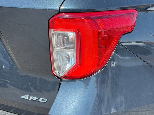 Certified 2024 Ford Explorer XLT w/ Equipment Group 202A image 31