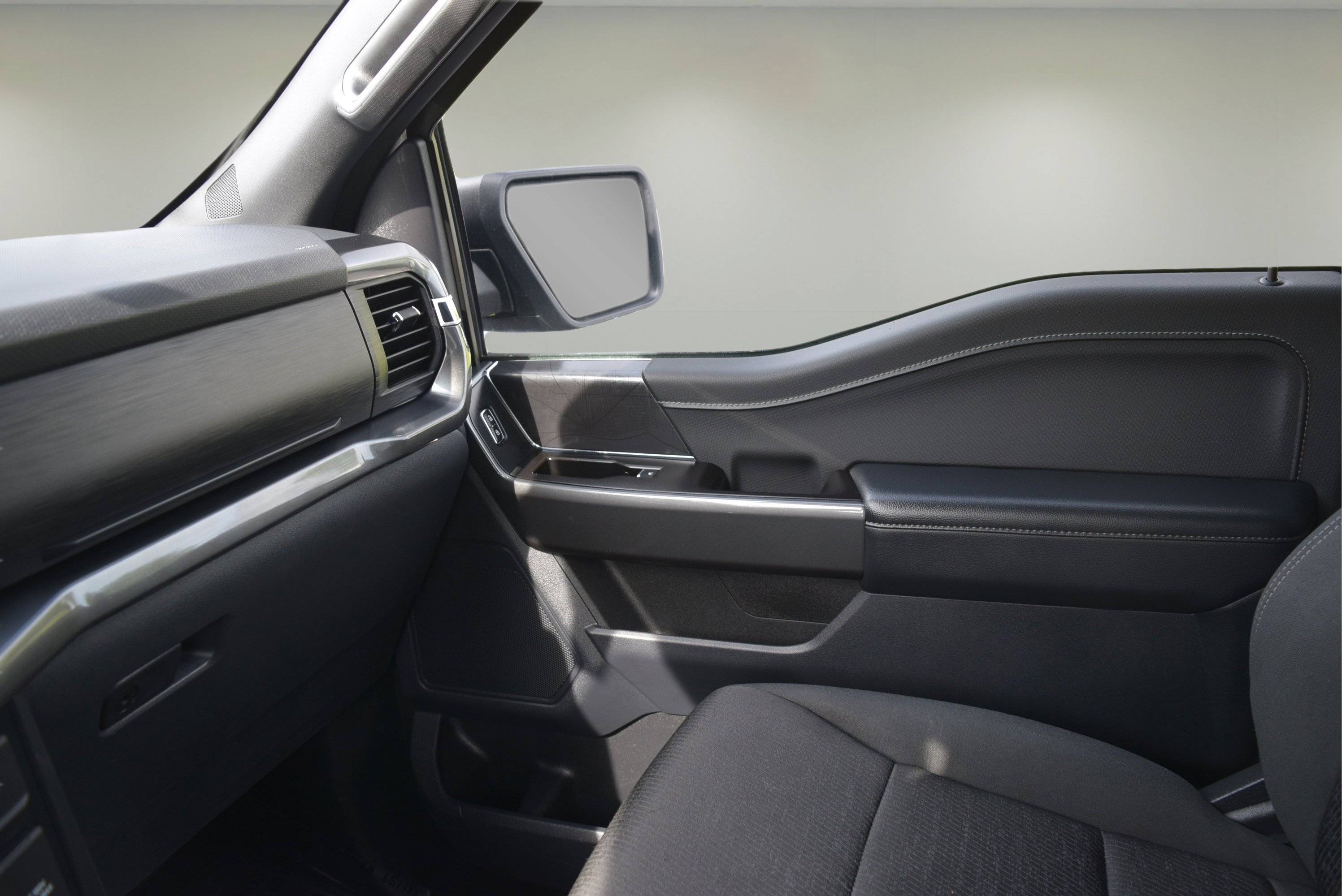 Certified 2023 Ford F150 XLT w/ Equipment Group 302A High image 16