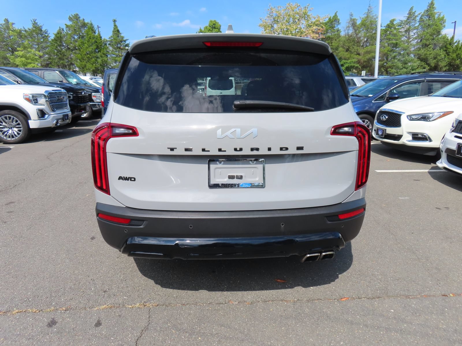 Used 2022 Kia Telluride EX w/ EX Premium Package AWD/4WD image 5