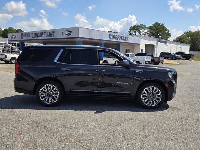Used 2023 GMC Yukon Denali Ultimate AWD/4WD image 17