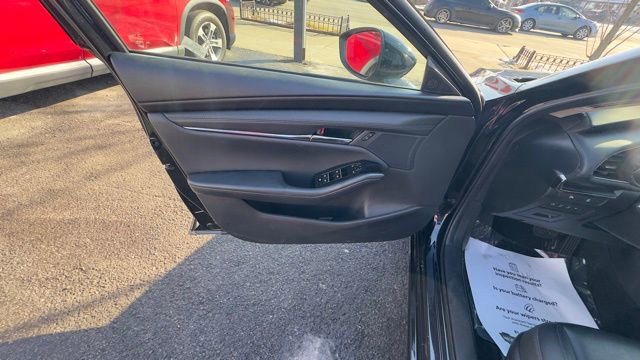 Used 2025 MAZDA MAZDA3 s image 9