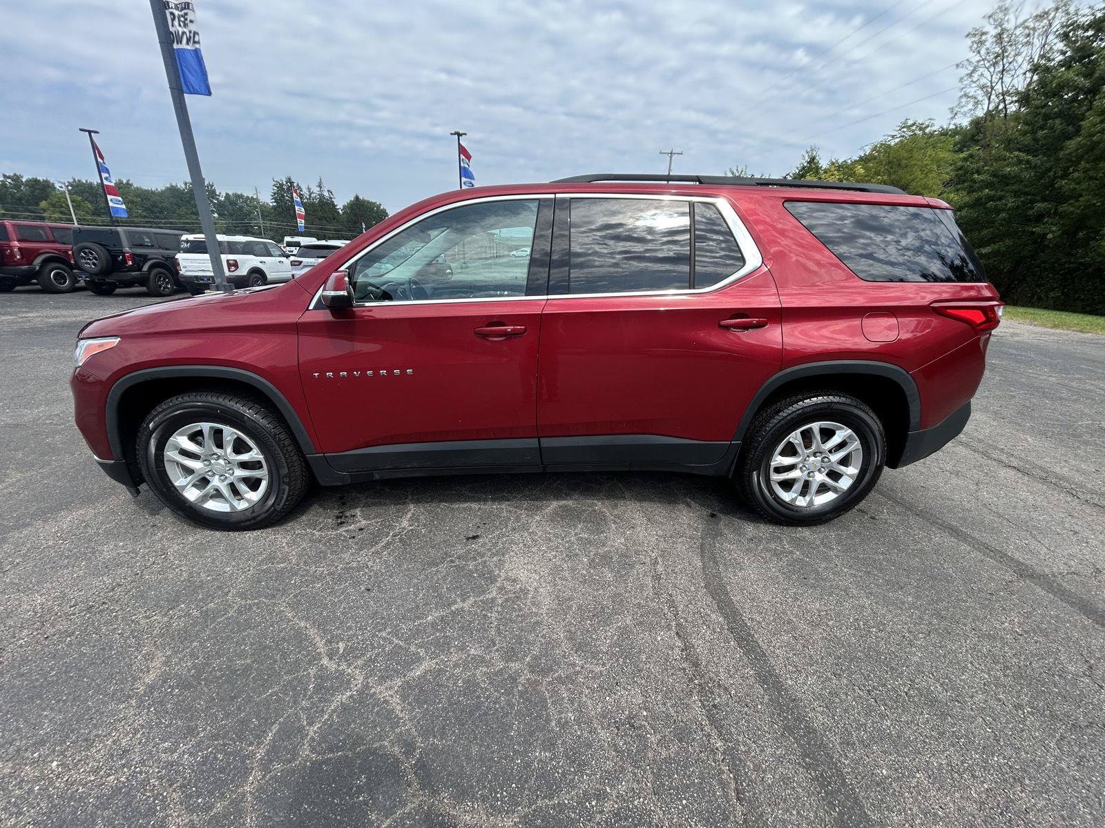 Used 2019 Chevrolet Traverse LT FWD image 22