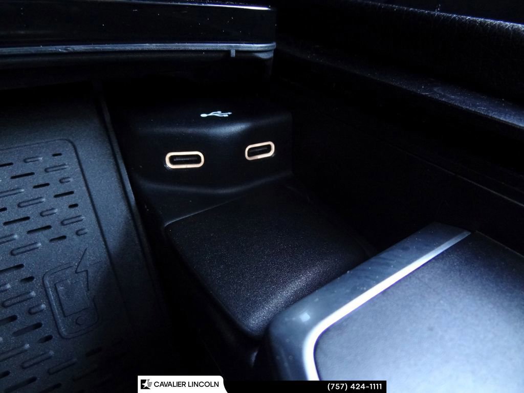 Used 2024 Mercedes-Benz GLS 450 4MATIC image 45