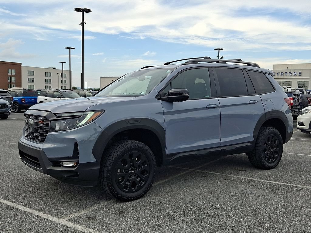 Used 2022 Honda Passport TrailSport image 3
