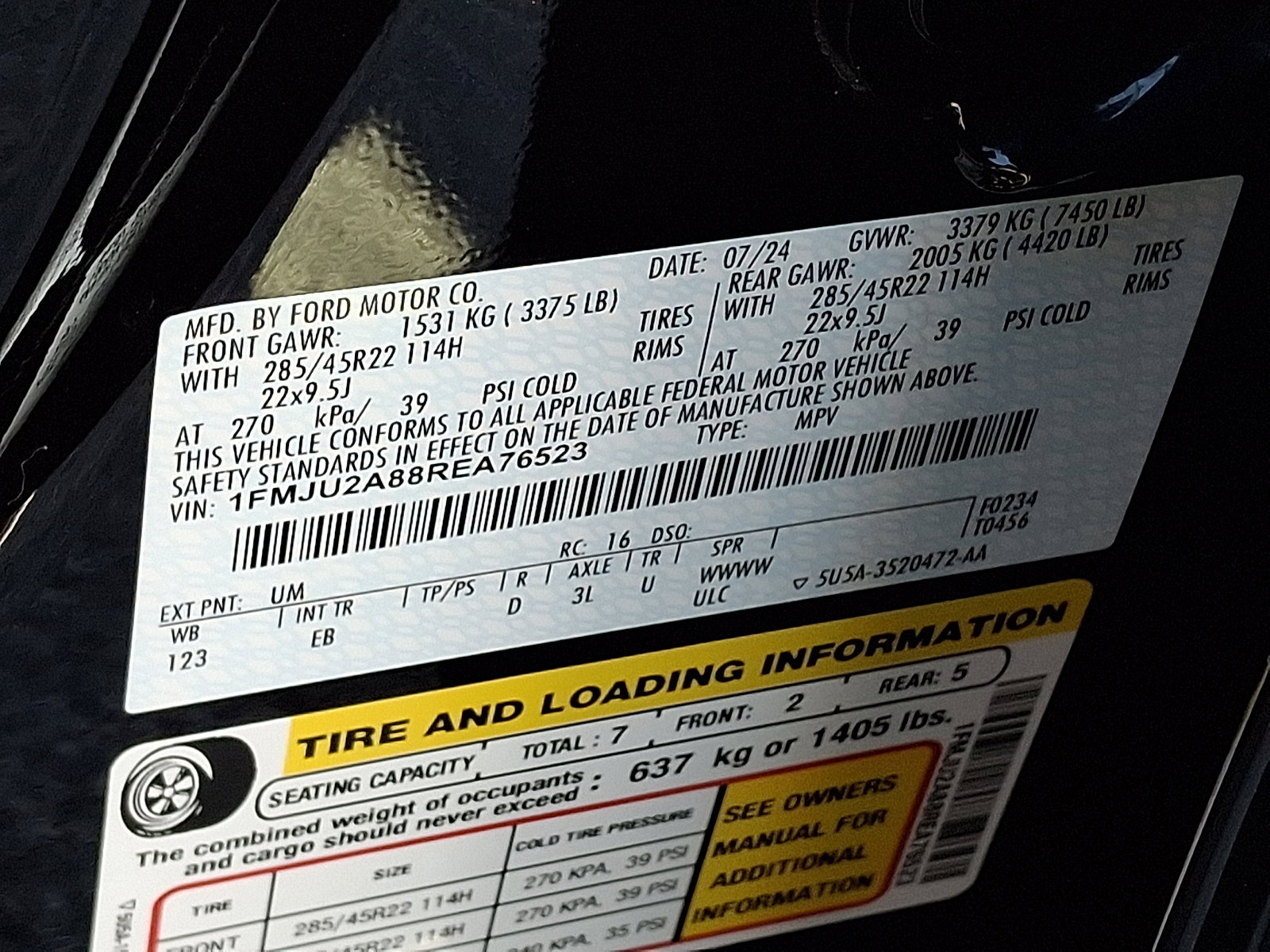 Certified 2024 Ford Expedition Limited image 32