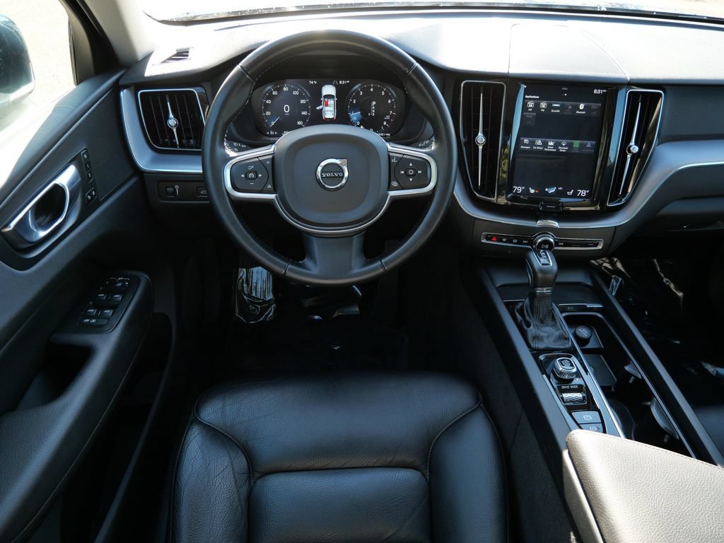 Used 2020 Volvo XC60 T5 Momentum AWD/4WD image 13