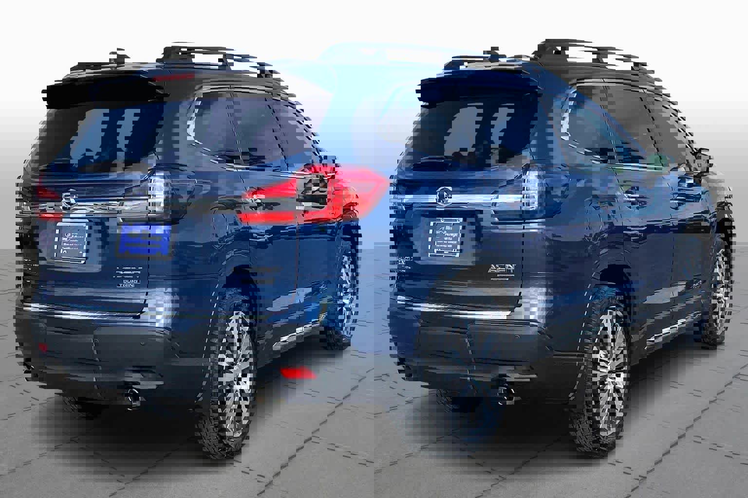 Used 2020 Subaru Ascent Touring w/ Popular Package #2A image 3